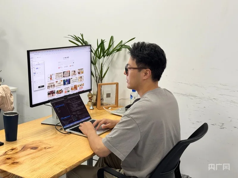 JustAI创始人卢冠男深圳模力营创业，AI工具提升内容营销效率